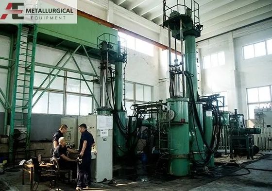 Forno elétrico de refogamento por arco de vácuo VAR/RVAR 2T-30T para instalações de fabrico